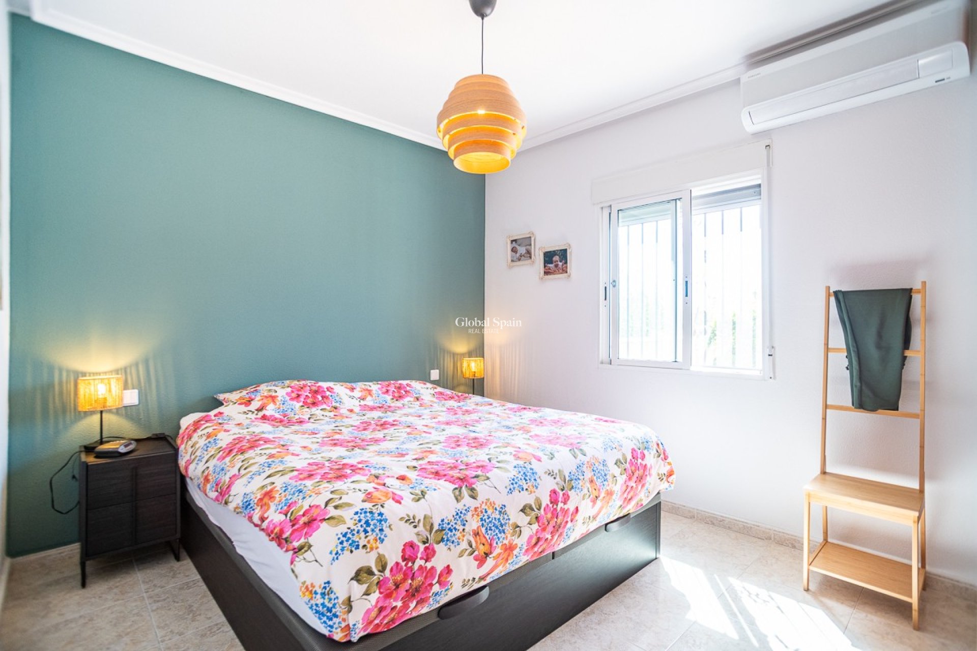 Revente - VILLA -
CATRAL - Catral