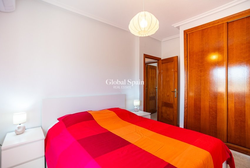 Revente - VILLA -
CATRAL - Catral