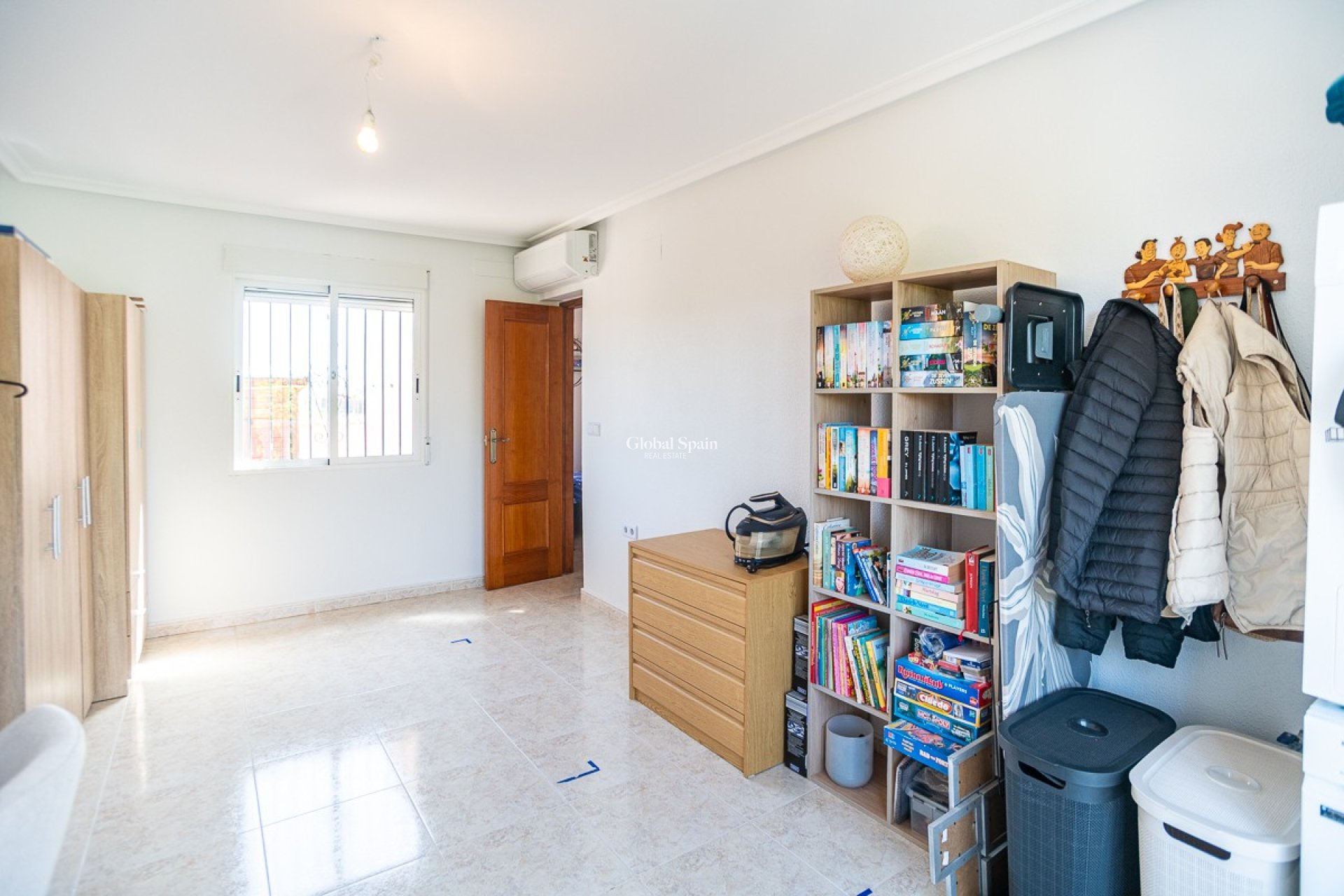 Revente - VILLA -
CATRAL - Catral