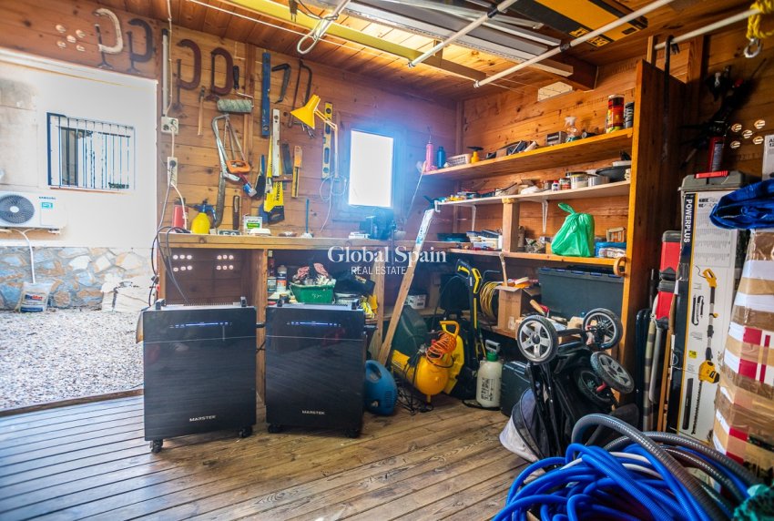 Revente - VILLA -
CATRAL - Catral