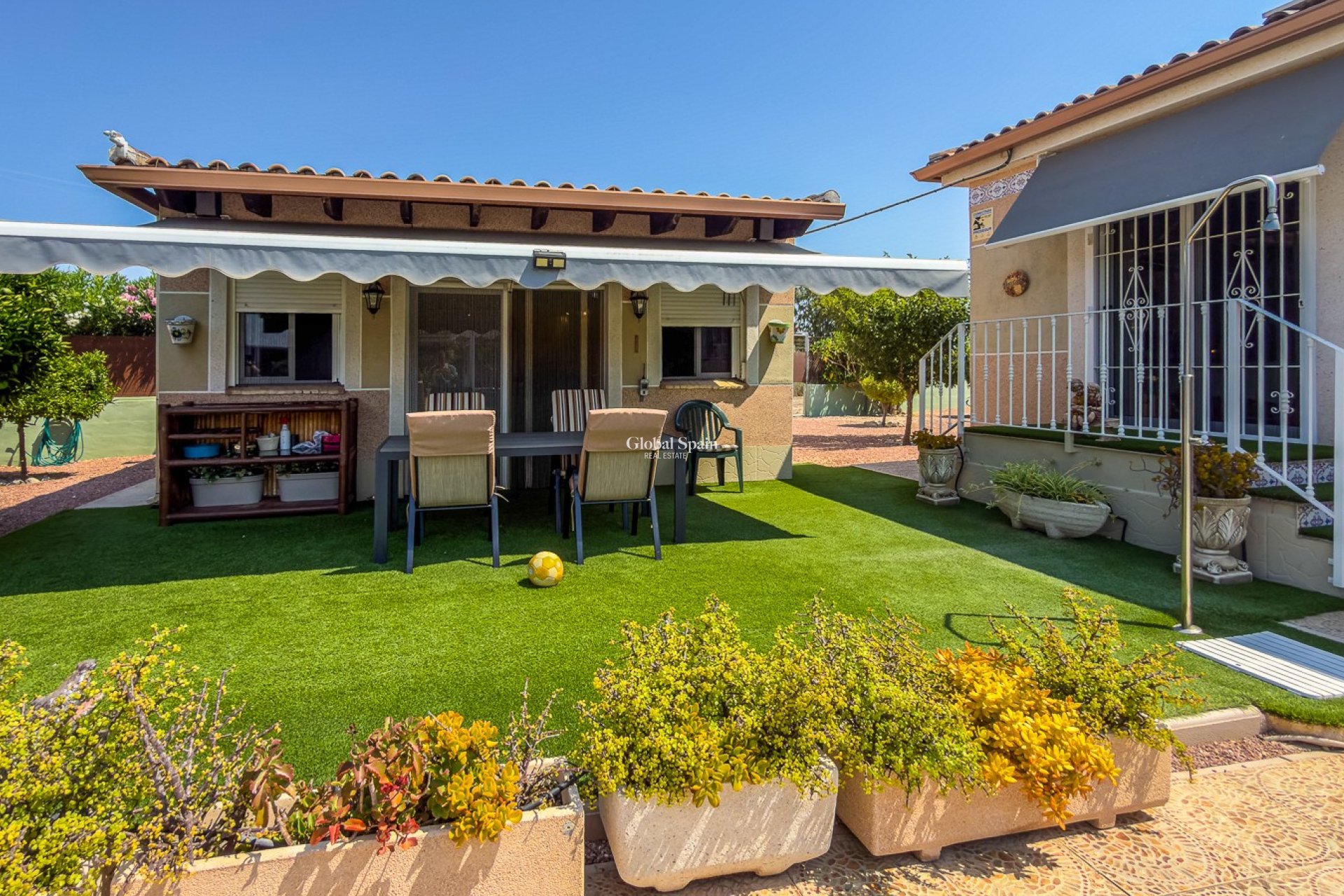 Revente - VILLA -
CATRAL - Catral