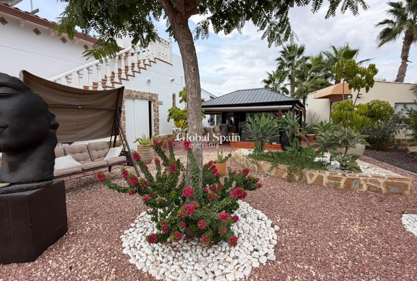 Revente - VILLA -
CATRAL - Comunidad Valenciana