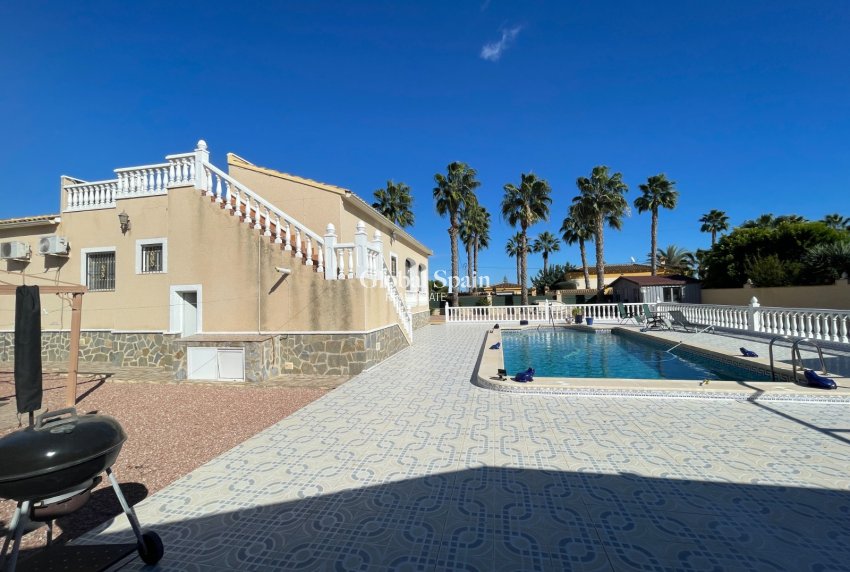 Revente - VILLA -
CATRAL - Costa Blanca