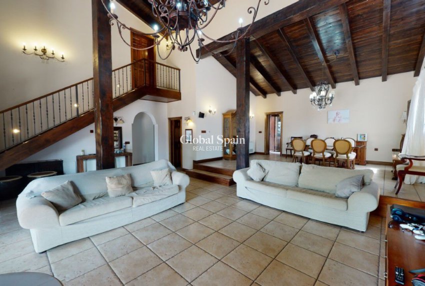 Revente - VILLA -
CATRAL - Costa Blanca