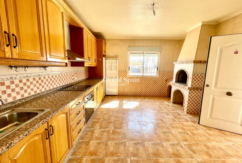 Revente - VILLA -
CATRAL - Costa Blanca