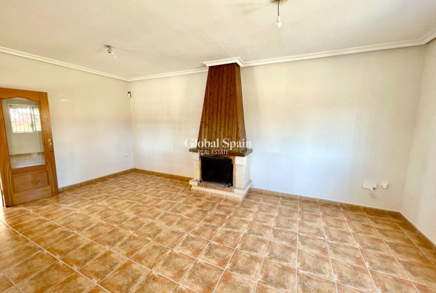 Revente - VILLA -
CATRAL - Costa Blanca