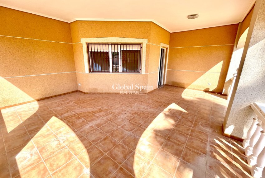 Revente - VILLA -
CATRAL - Costa Blanca