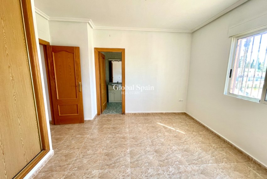 Revente - VILLA -
CATRAL - Costa Blanca