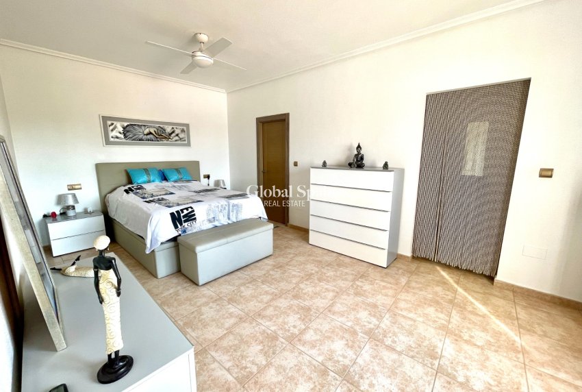 Revente - VILLA -
CATRAL - Costa Blanca