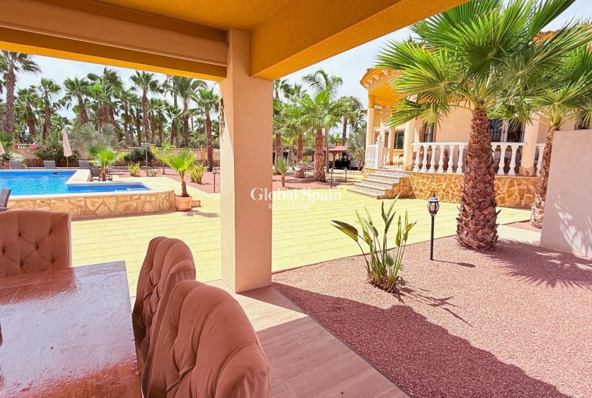 Revente - VILLA -
CATRAL