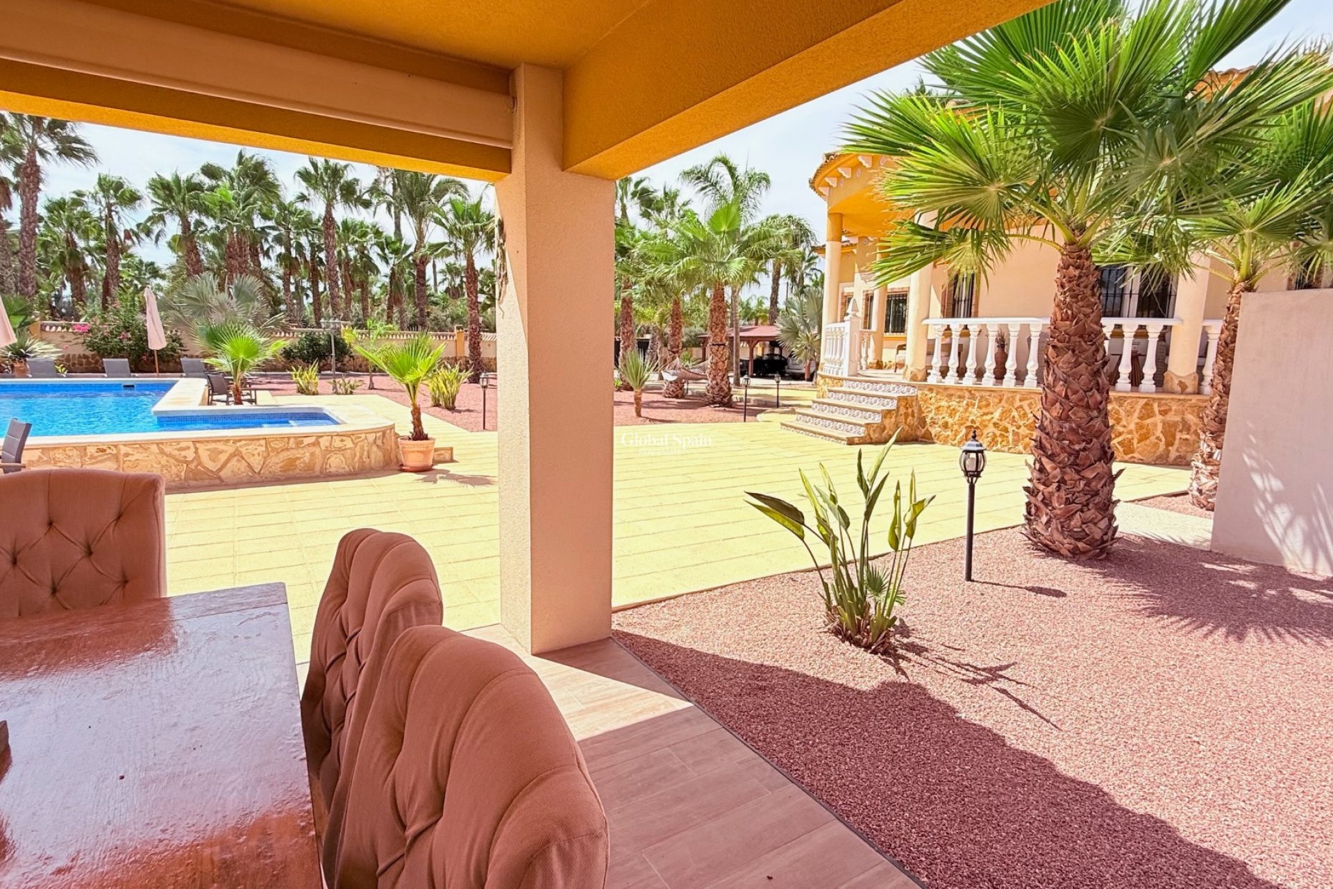 Revente - VILLA -
CATRAL