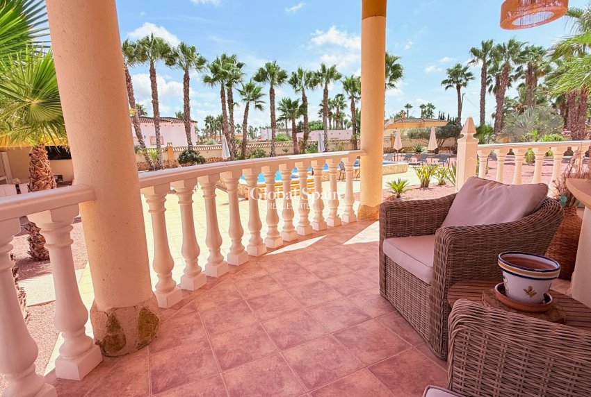 Revente - VILLA -
CATRAL