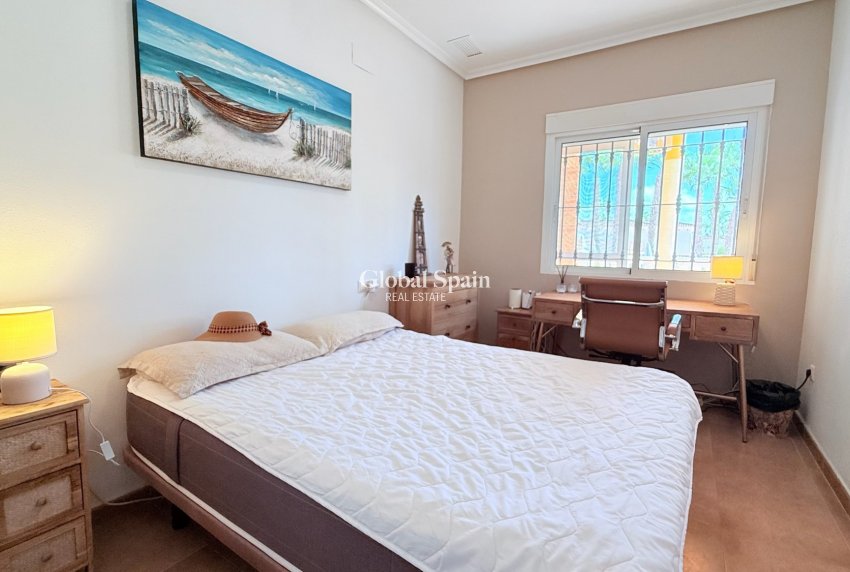 Revente - VILLA -
CATRAL