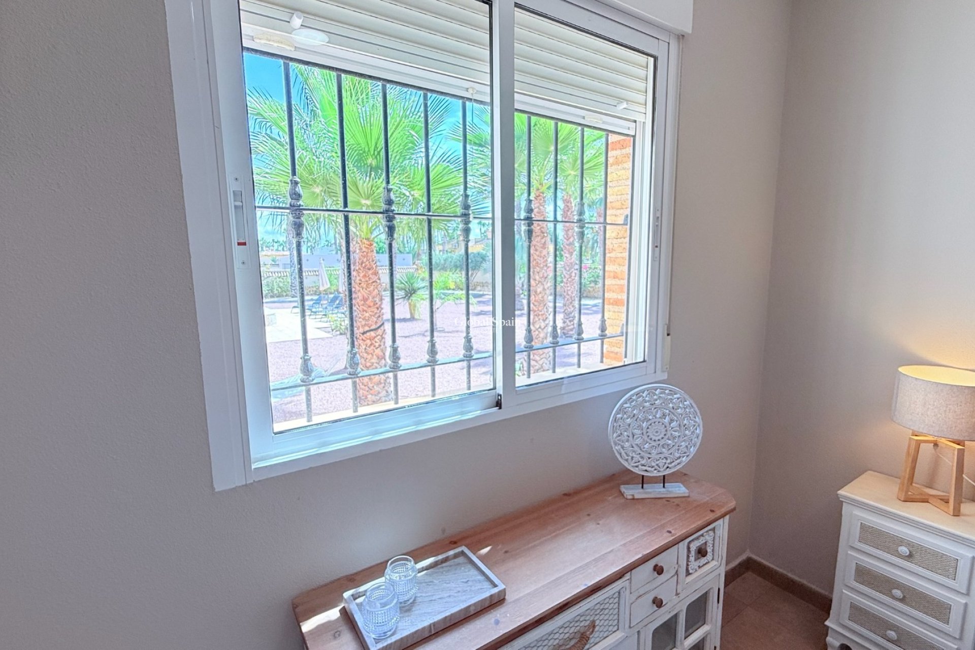 Revente - VILLA -
CATRAL