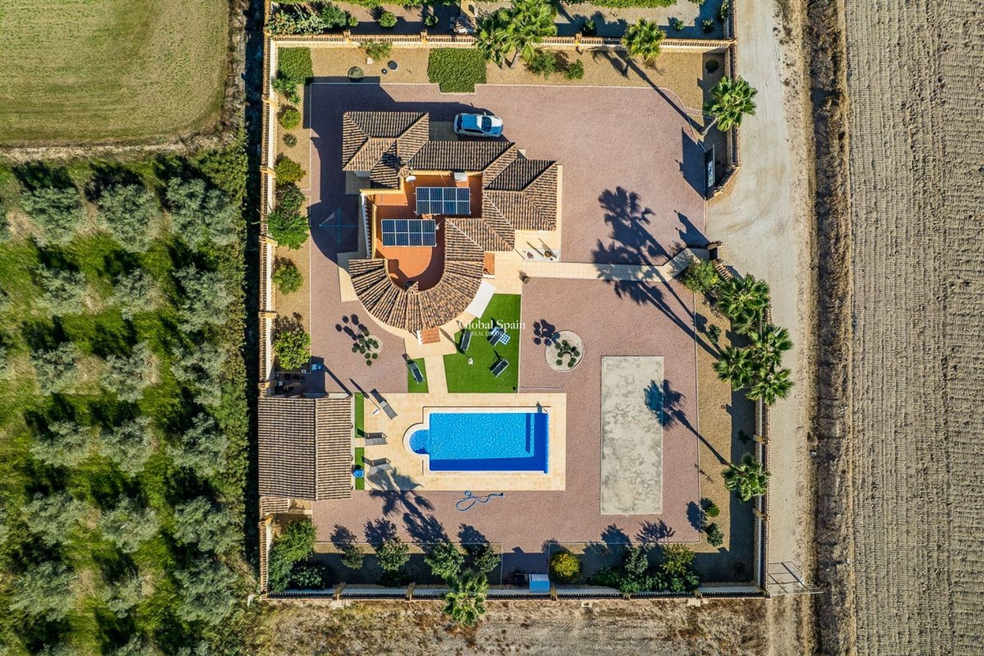 Revente - VILLA -
CATRAL