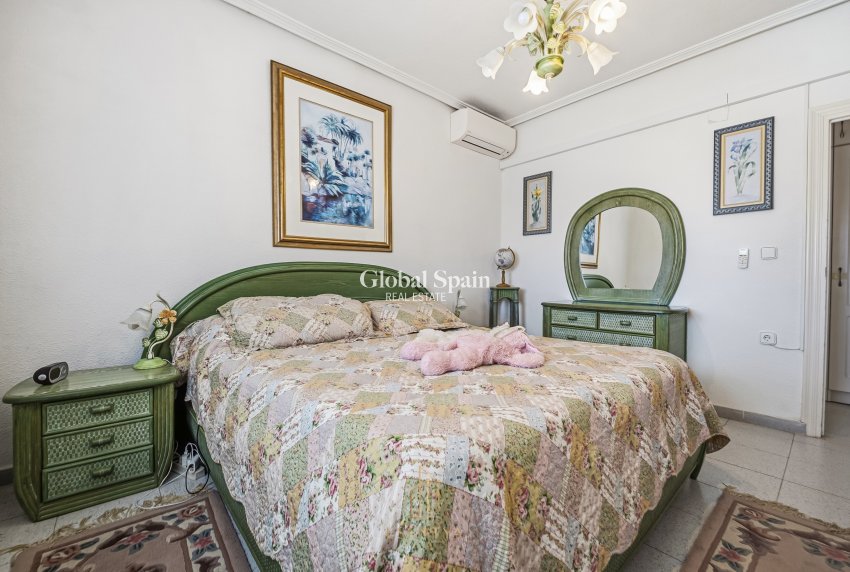 Revente - VILLA -
CIUDAD QUESADA - Centro