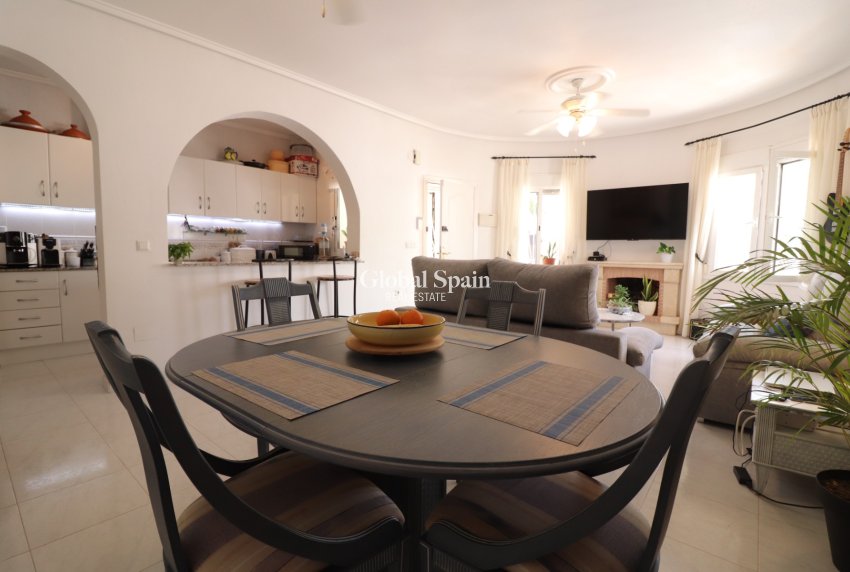 Revente - VILLA -
Ciudad Quesada - La Marquesa