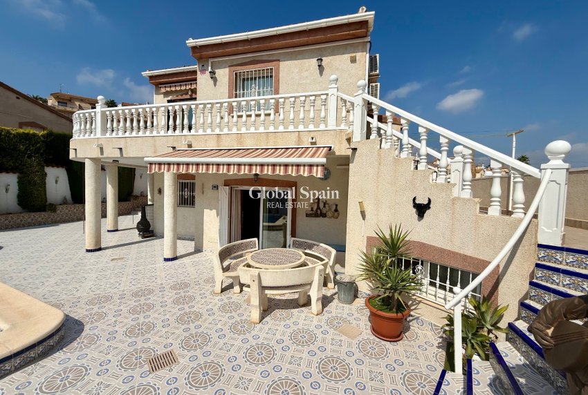 Revente - VILLA -
CIUDAD QUESADA - Rojales
