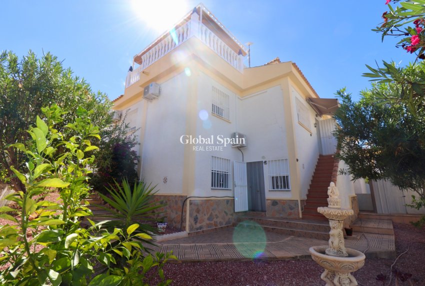 Revente - VILLA -
CIUDAD QUESADA