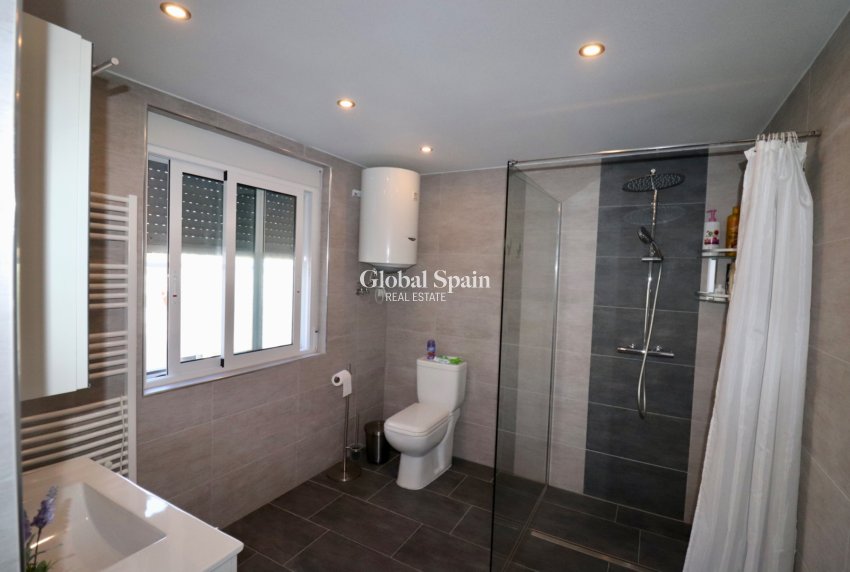 Revente - VILLA -
CIUDAD QUESADA