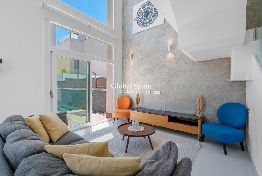 Revente - Villa -
CIUDAD QUESADA