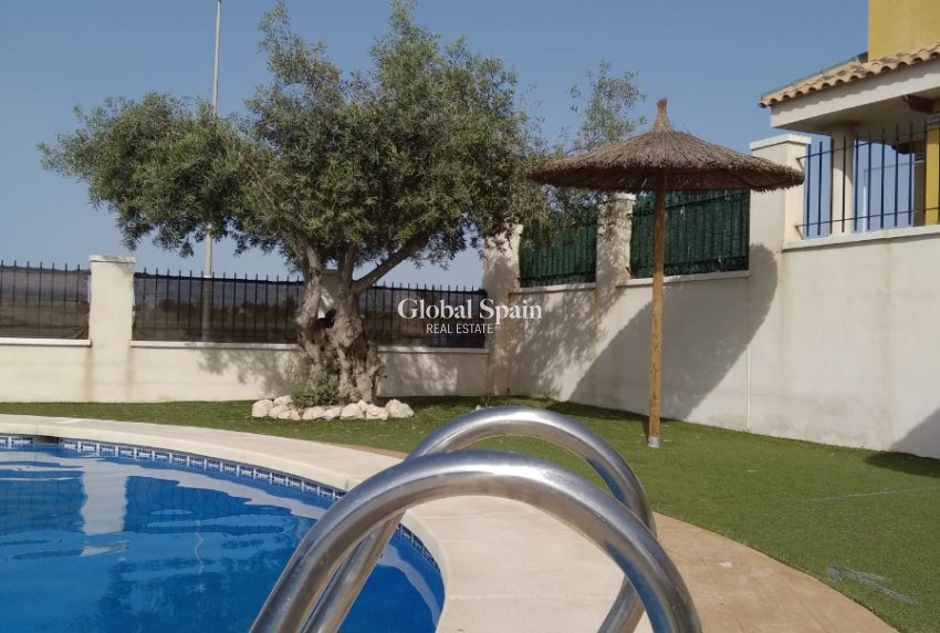 Revente - VILLA -
CIUDAD QUESADA