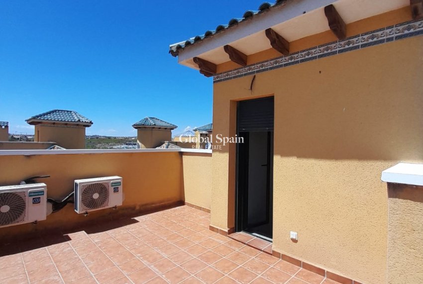 Revente - VILLA -
CIUDAD QUESADA