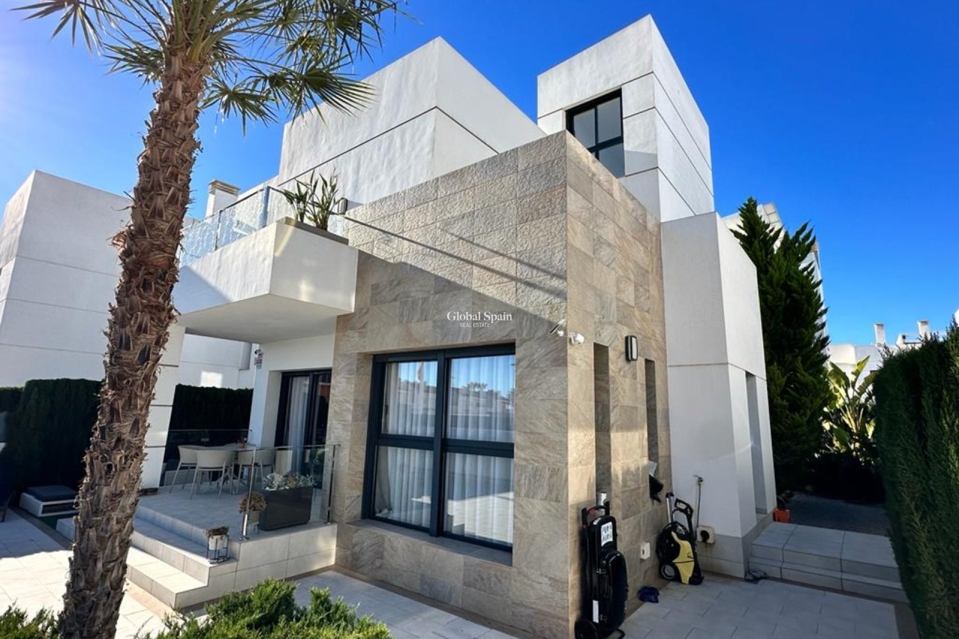 Revente - VILLA -
CIUDAD QUESADA