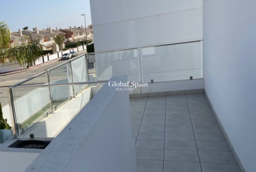 Revente - VILLA -
CIUDAD QUESADA