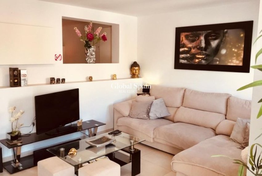 Revente - VILLA -
CIUDAD QUESADA