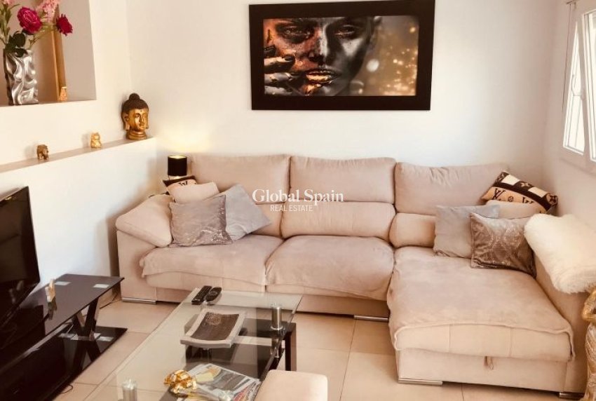 Revente - VILLA -
CIUDAD QUESADA