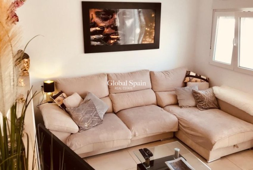 Revente - VILLA -
CIUDAD QUESADA