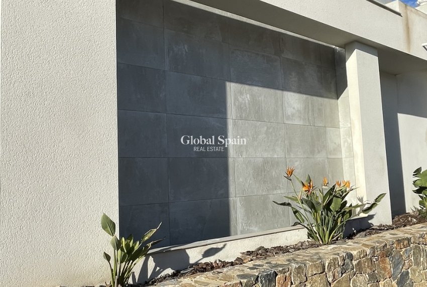 Revente - VILLA -
CIUDAD QUESADA