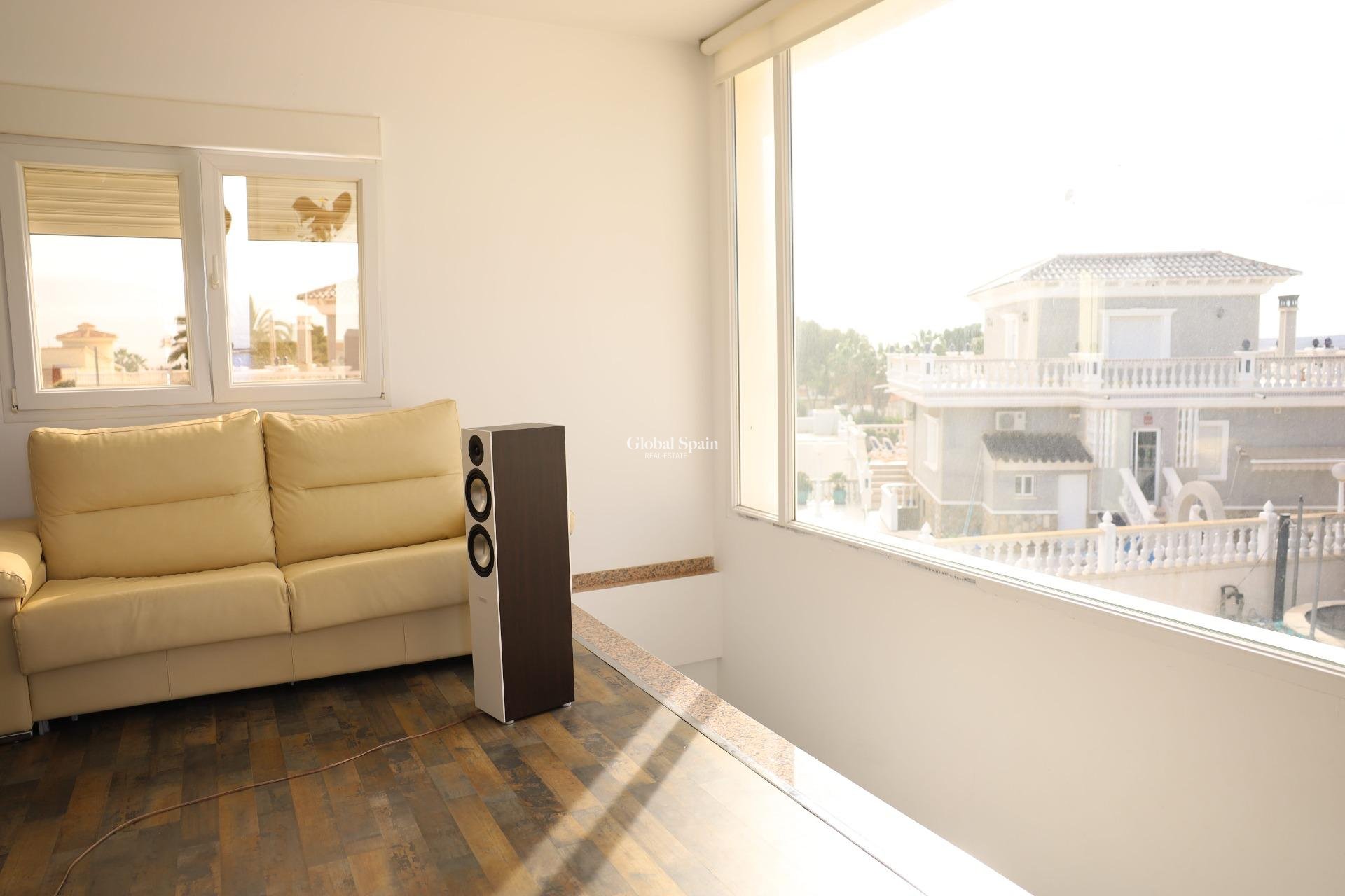 Revente - VILLA -
CIUDAD QUESADA