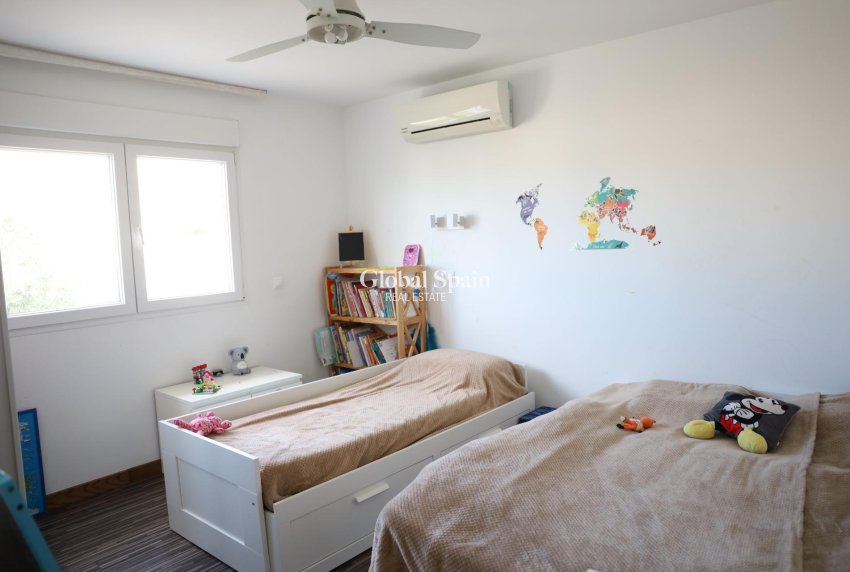 Revente - VILLA -
CIUDAD QUESADA