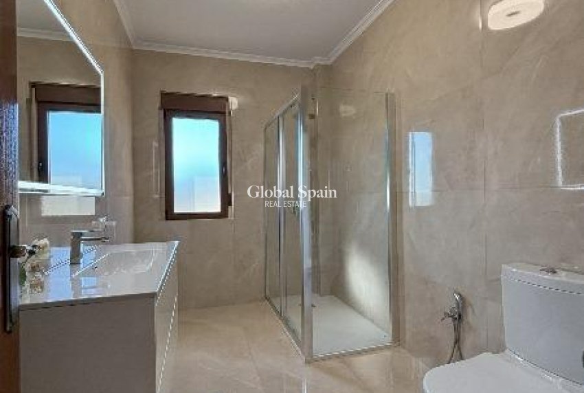 Revente - VILLA -
CIUDAD QUESADA