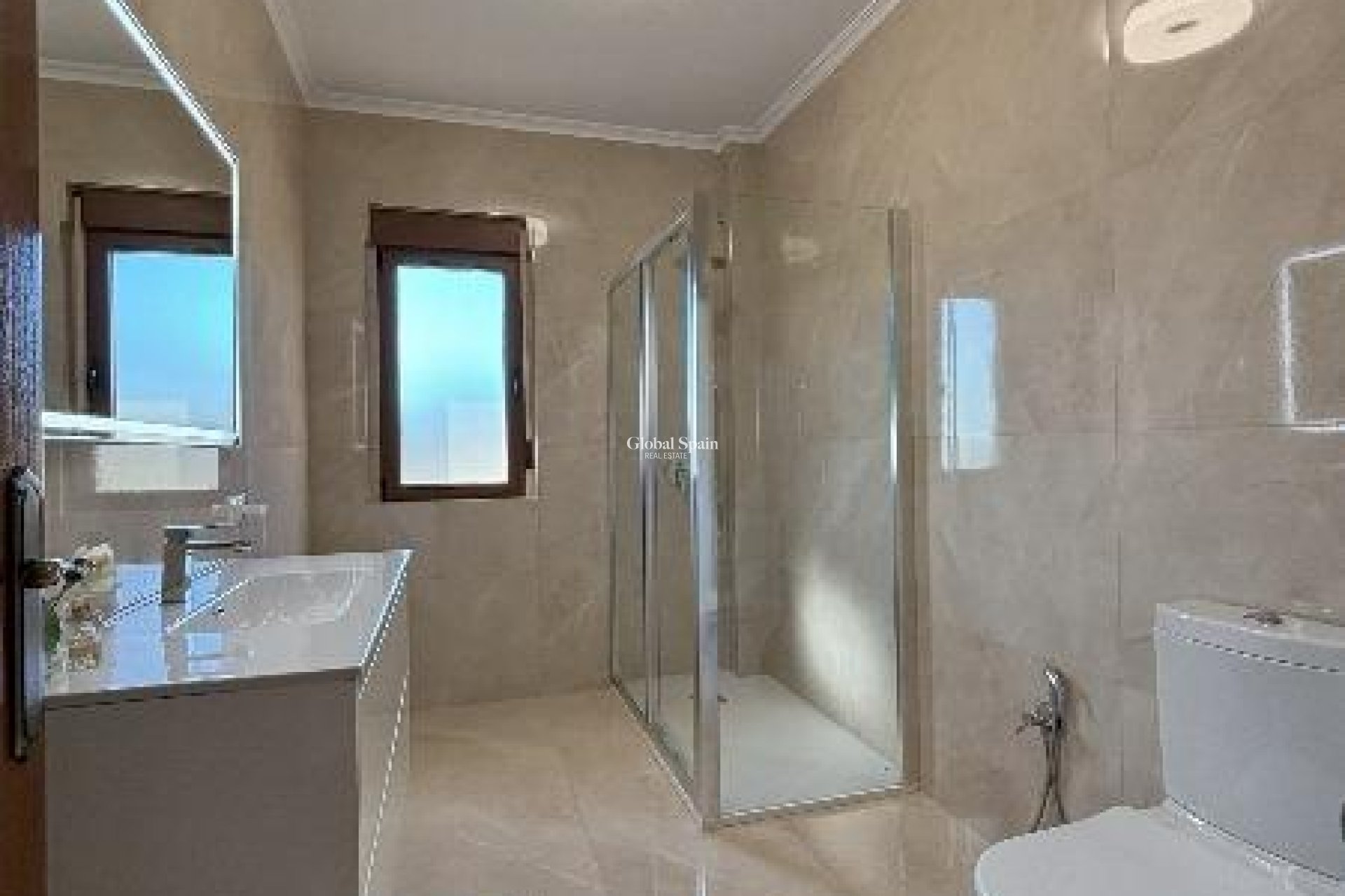 Revente - VILLA -
CIUDAD QUESADA