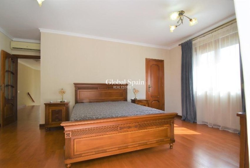 Revente - VILLA -
CIUDAD QUESADA