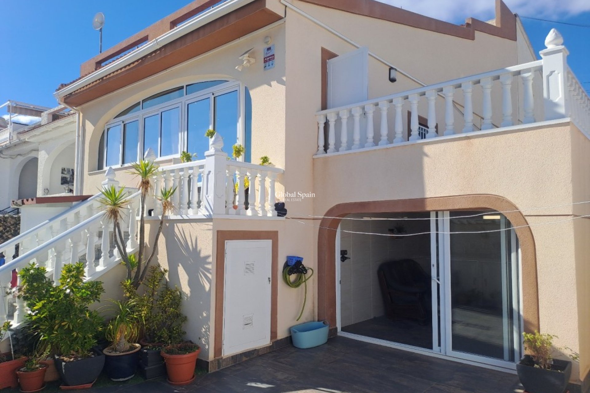 Revente - VILLA -
CIUDAD QUESADA