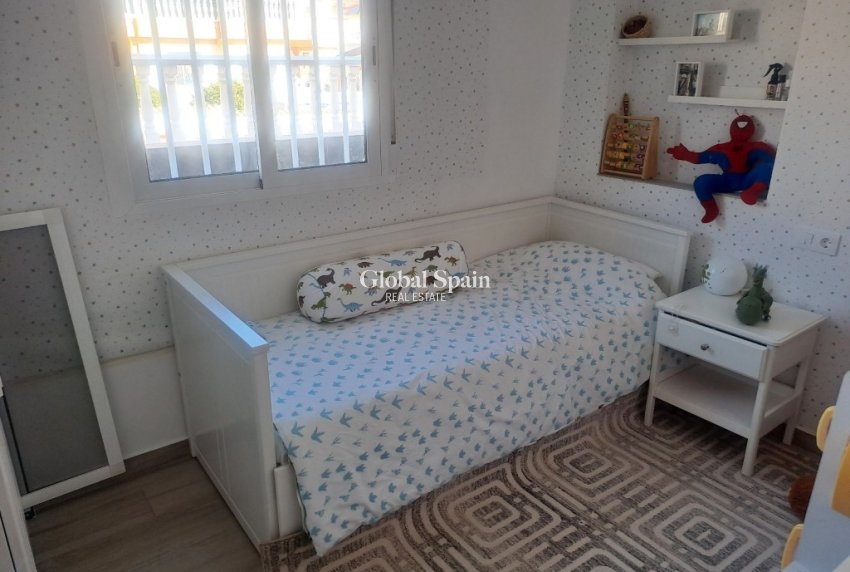 Revente - VILLA -
CIUDAD QUESADA