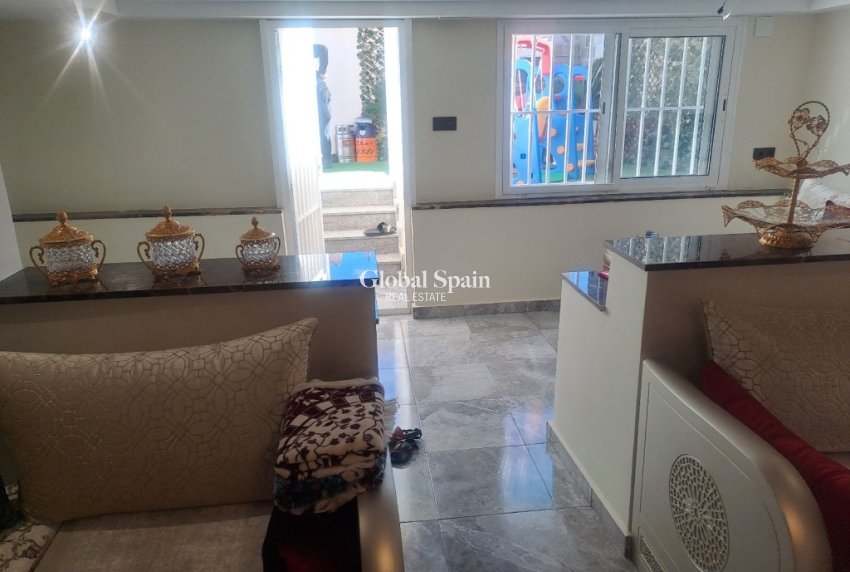 Revente - VILLA -
CIUDAD QUESADA