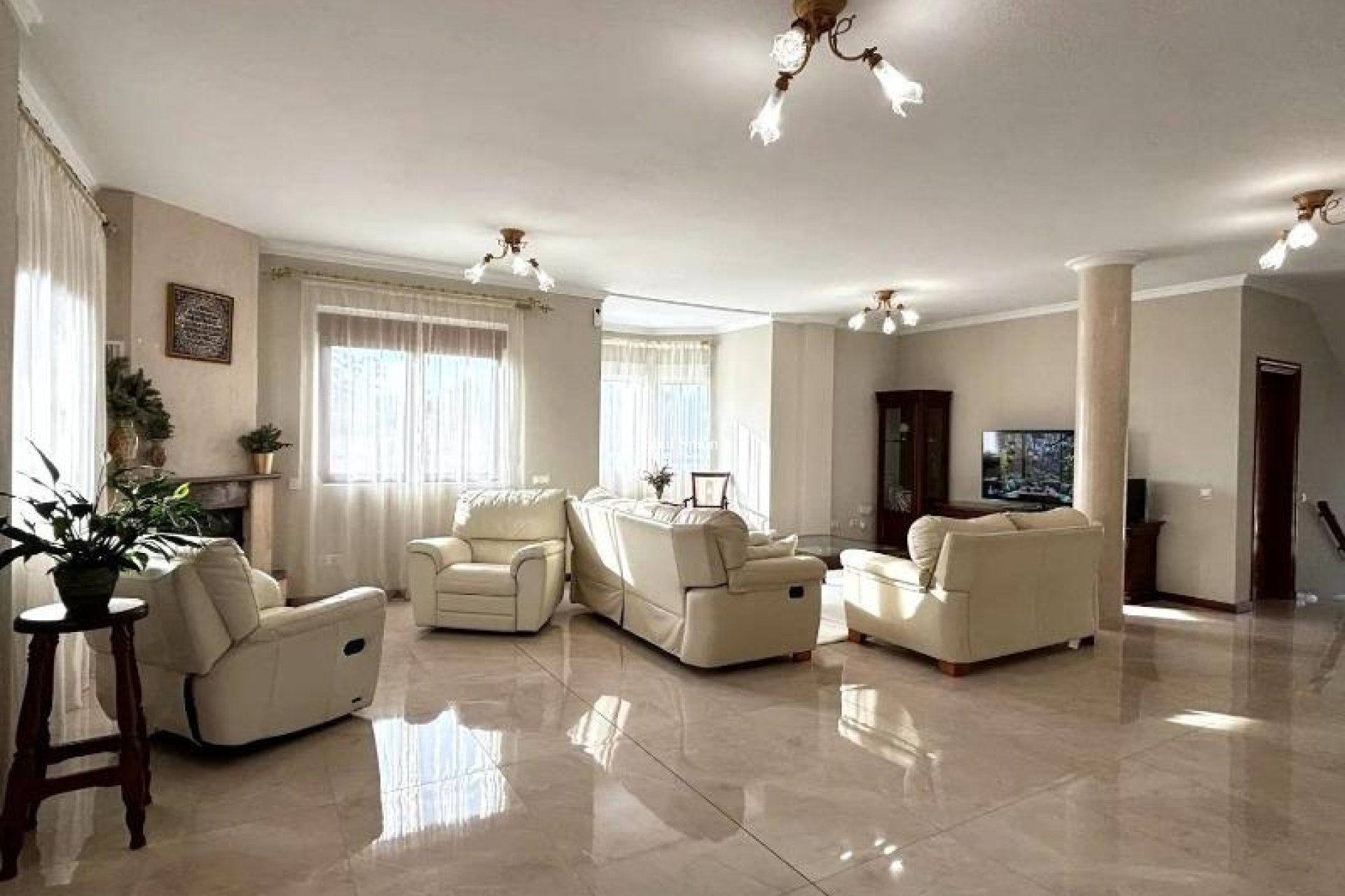 Revente - VILLA -
CIUDAD QUESADA