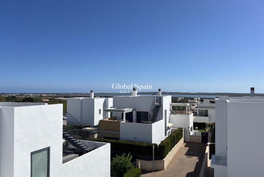 Revente - VILLA -
CIUDAD QUESADA