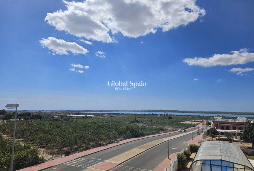 Revente - VILLA -
CIUDAD QUESADA