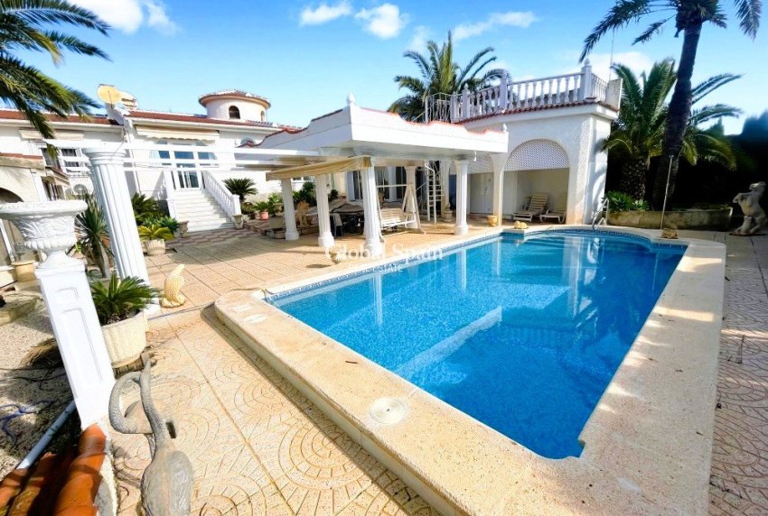 Revente - VILLA -
CIUDAD QUESADA