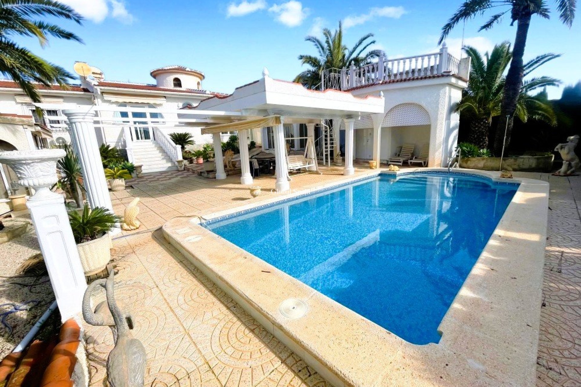 Revente - VILLA -
CIUDAD QUESADA
