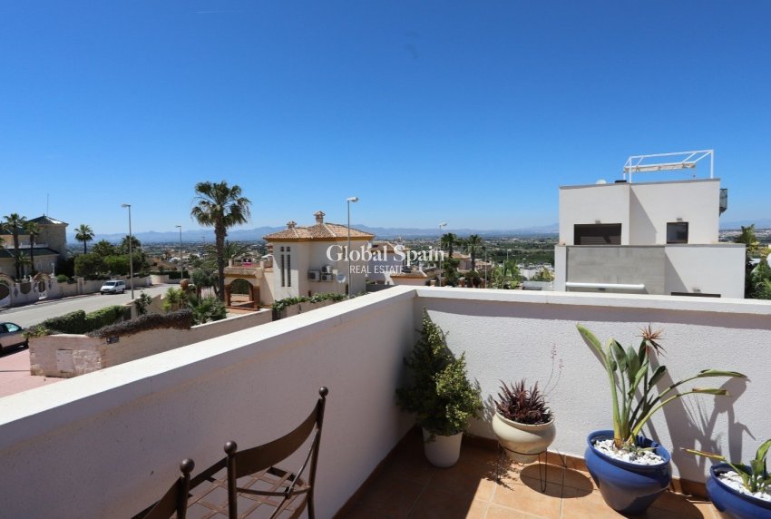 Revente - VILLA -
CIUDAD QUESADA