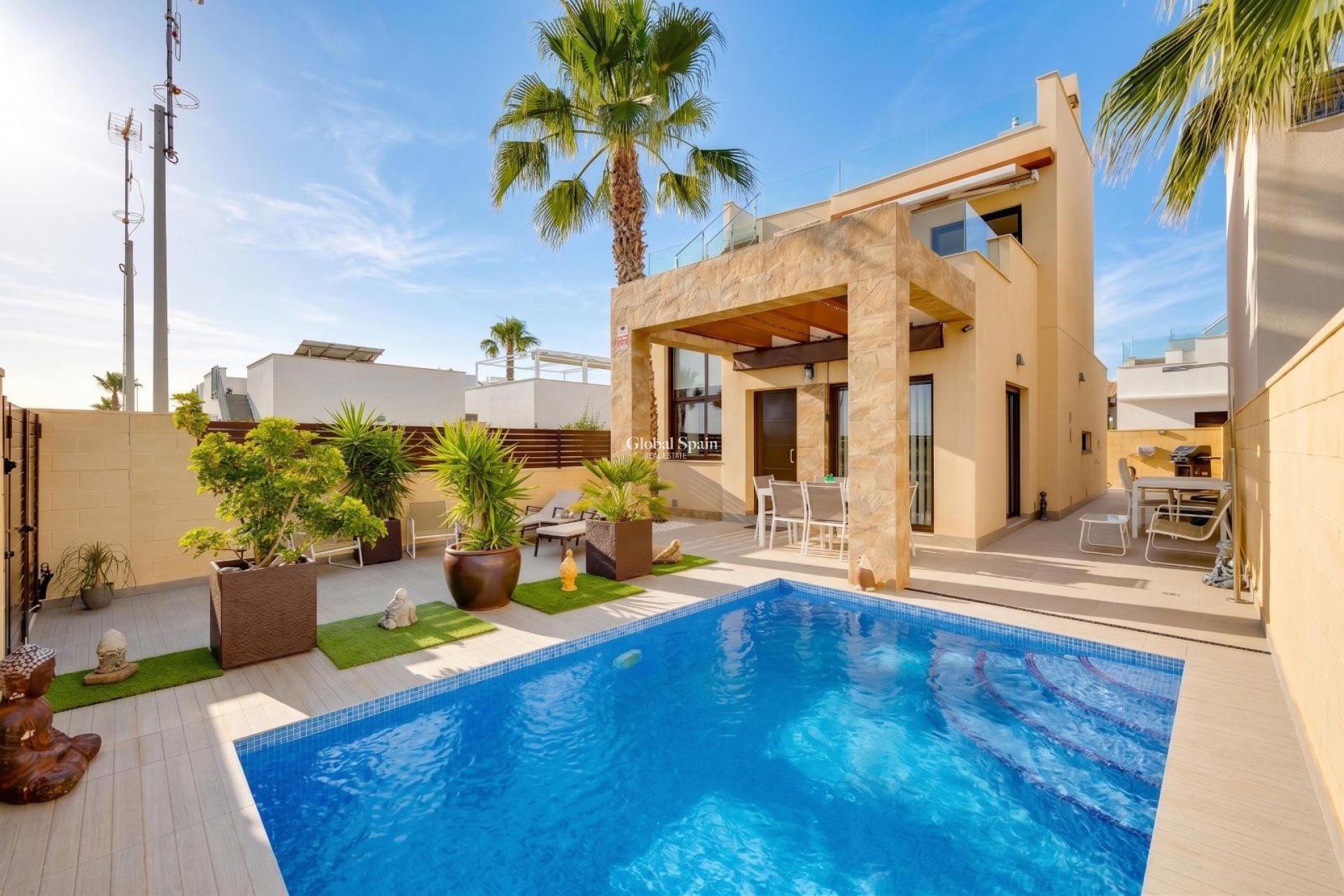 Revente - VILLA -
CIUDAD QUESADA