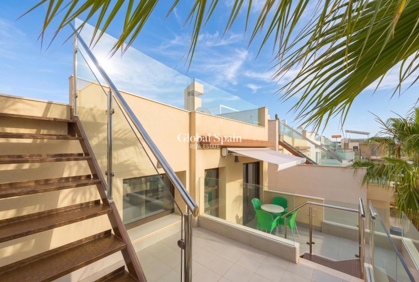 Revente - VILLA -
CIUDAD QUESADA