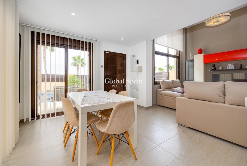 Revente - VILLA -
CIUDAD QUESADA